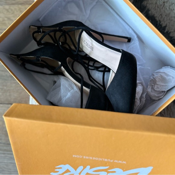 Pointed stiletto black heels - Picture 8 of 11